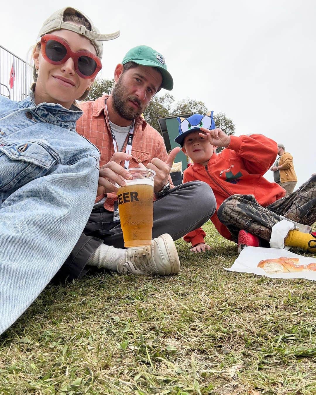 ホイットニー・ポートのインスタグラム：「The Long Beach Grand Prixe was sick! Why don’t I drink beer more often?! @gplongbeach」