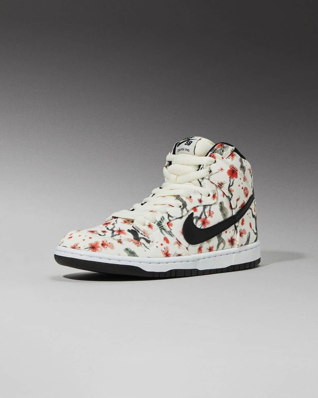 Flight Clubのインスタグラム：「New beginnings. The SB Dunk High Pro 'Cherry Blossom' ushers in a season of beauty and rebirth with vibrant watercolor prints scattered atop an ivory canvas upper. The 2016 release is grounded with black Nike SB branding and a matching leather Swoosh.」