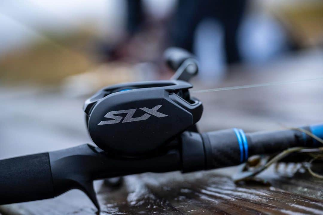 シマノ｜Fishingさんのインスタグラム写真 - (シマノ｜FishingInstagram)「Shimano packed SLX angling systems with top-tier technology designed to increase accuracy and optimize efficiency on the water.  #FishShimano #SLX #SLXA #ShimanoSLX #BassFishing #BassBoat #LargemouthBass #Bass」4月18日 12時20分 - fish_shimano_north_america