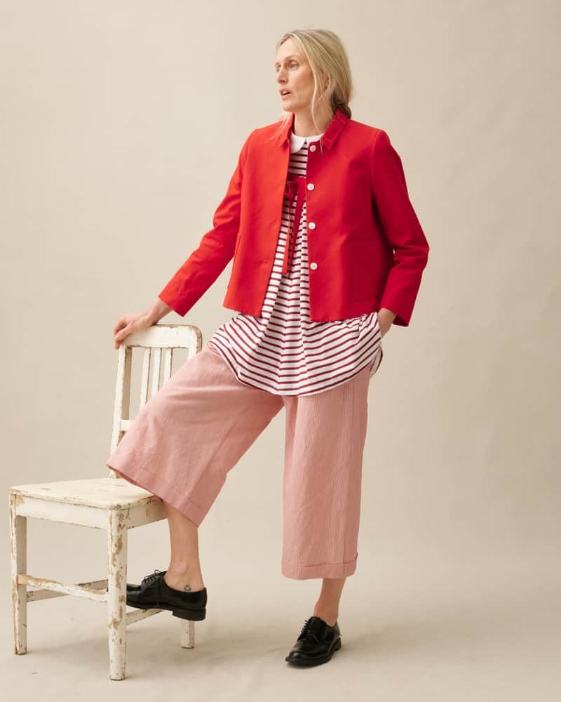 キャベジズ&ローゼズさんのインスタグラム写真 - (キャベジズ&ローゼズInstagram)「The Queenie Painter Jacket. A delightfully cheerful red drill jacket with patch pockets and a little collar.   #CabbagesandRoses #ThisGloriousLife #NewArrivals #SS23」4月18日 18時00分 - cabbages_and_roses