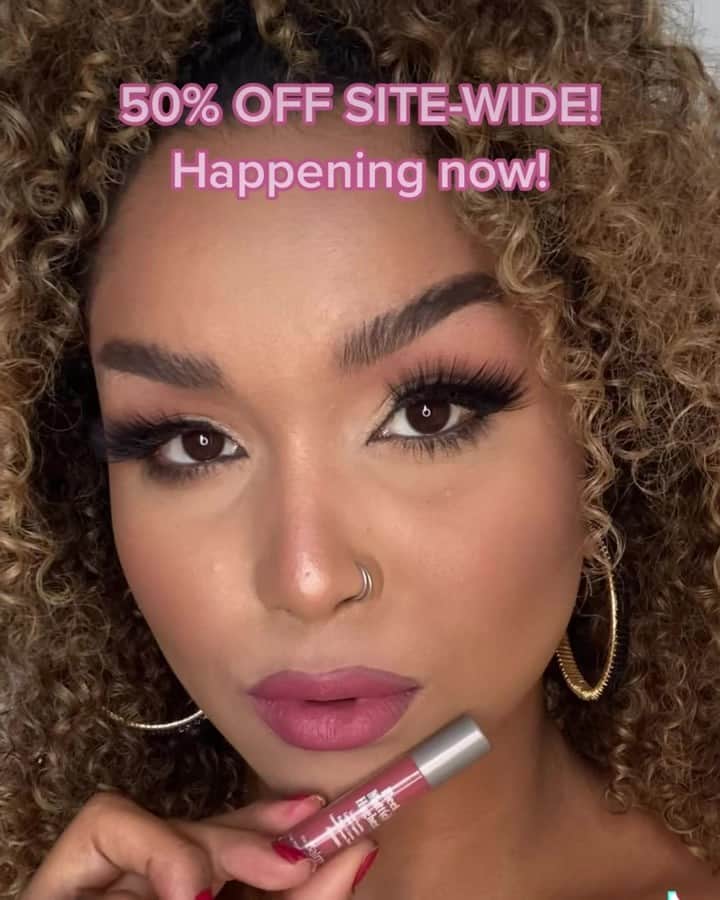 the Balmのインスタグラム：「Ready, Set, Save! ⚡️ Our 50% OFF Flash Sale is ON. Don't wait, shop now and score your favorite lippies half off… limited time only! 🏃‍♀️ 🏃‍♂️   @thebalm @nanaffreitas   #thebalm #thebalmcosmetics #thebalmskin #thebalmskincare #cleanskin #skincare  #beauty #glam #crueltyfreebeauty #beautiful #instagood #springtime #instamakeup #makeupaddict #thebalmflashsale」