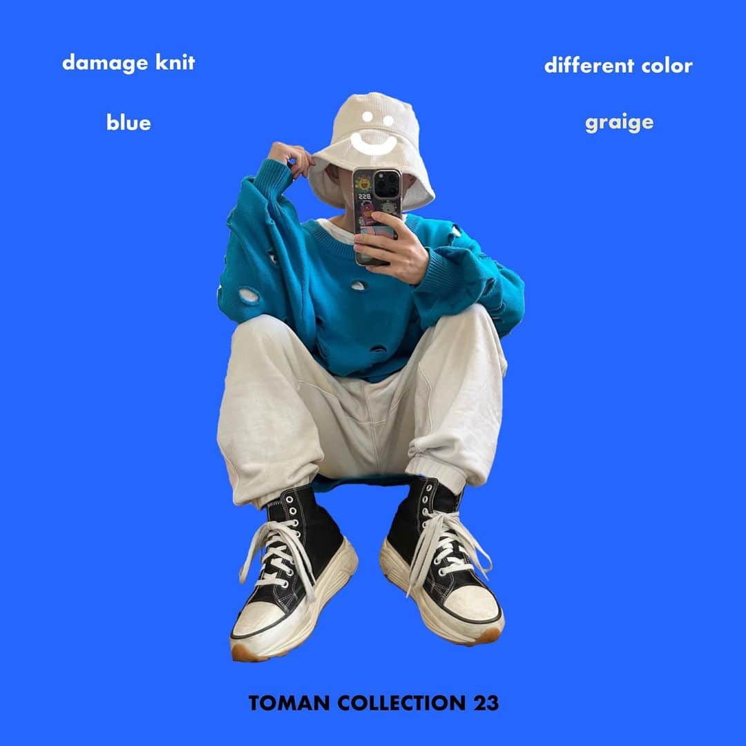 のインスタグラム：「TOMAN COLLECTION damage knit (blue) style👕👖👟  ダンスの日だったので スウェットと合わせてカジュアルに。  組み合わせ次第で キュートにもクールにもなるダメージニット🧶  blue の在庫はあと2点のみとなりました！  毎日、どなたからかは着用報告いただけて幸せです。  size : free / n blue / ¥7,000＋tax  〰️〰️〰️〰️〰️  ご購入はハイライトのリンクから飛ぶか ZOZOTOWNで「とまん」と検索ください🔍」