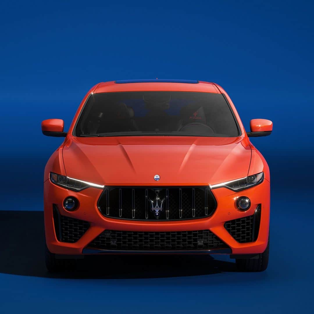 Maserati Japan | マセラティ ジャパンのインスタグラム：「人を引き付ける優美なスタイルに、バランスと完璧なエアロダイナミクスを兼ね備えたレヴァンテのデザイン。  詳しくはこちら https://www.maserati.com/jp/ja/models/levante  #Maserati #マセラティ #MaseratiJapan #マセラティジャパン #Levante #レヴァンテ」