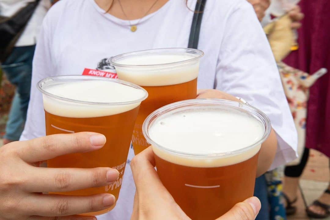 Haisai Chample Beer Festivalのインスタグラム：「Haisai Beer Festival Spring 2023  Hello everyone!  The Haisai Beer Festival is back ‼️🎊 . Please come and enjoy the warm weather during the Golden Week holiday with your friends, family, and loved ones with craft beer! Kanpai🍻  There’ll be over 70 kinds of beer from breweries nationwide, including from Hokkaido, importers, and local beer pubs as well as food vendors who pride themselves on creating the best combinations of delicious beer and food! . [Date & Time] May 3 (Wed, Hol) 12:00 - 20:00 May 4 (Thu, Hol) 12:00 - 20:00 [Location] Place: Near Makishi Station at Saion Square Map: https://goo.gl/maps/AfQCadPw6T8HBvA87  Free Entry*  *When drinking beer, you are required to purchase an event-designated reusable beer cup for 300 yen (you can take this cup home and reuse it).   Please mark the date on your calendar, and we're looking forward to seeing you at Saion Square along Kokusai (International) Street!」