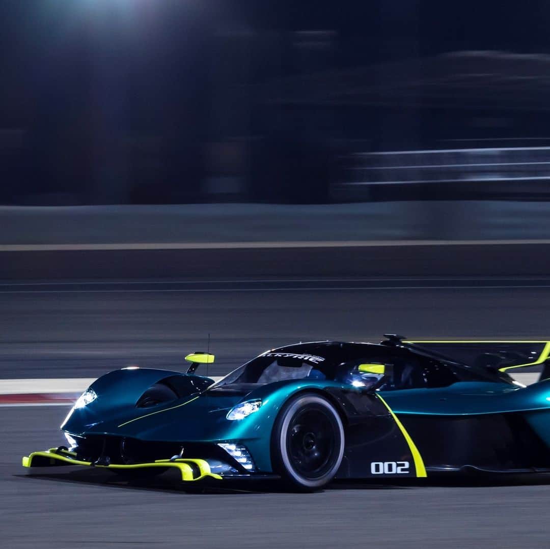 アストンマーチンのインスタグラム：「Made without the limitations of the road, or the rules of the racetrack.   #AstonMartin #Valkyrie #IMPOSSIBLEDRIVEN」