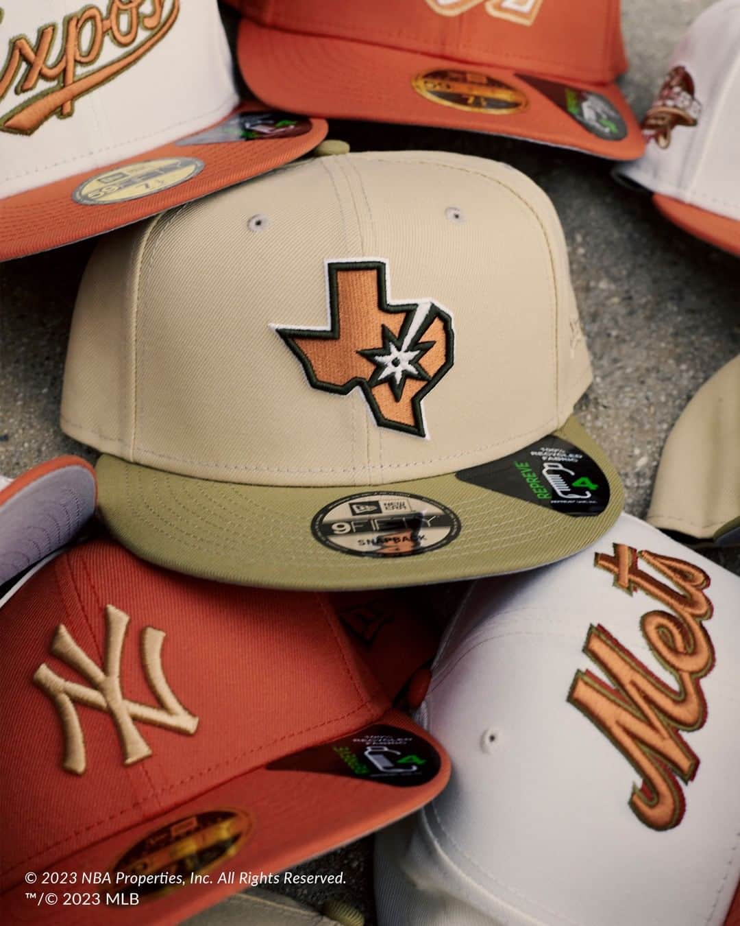 ニューエラ・キャップのインスタグラム：「One Earth. One team. Check out The Green Collection, featuring caps made with REPREVE recycled yarn.」