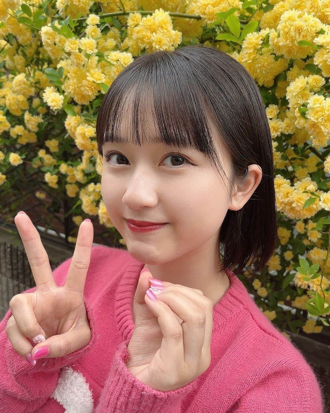 桜井美里のインスタグラム：「♡  20歳になりました〜🎀🥂  まだまだ先のことだと思っていたけど あっという間に大人の仲間入りしちゃったね！  これからも家族や友達との時間を大切に 楽しく過ごしていきたいと思います☺️   #20歳 #03」