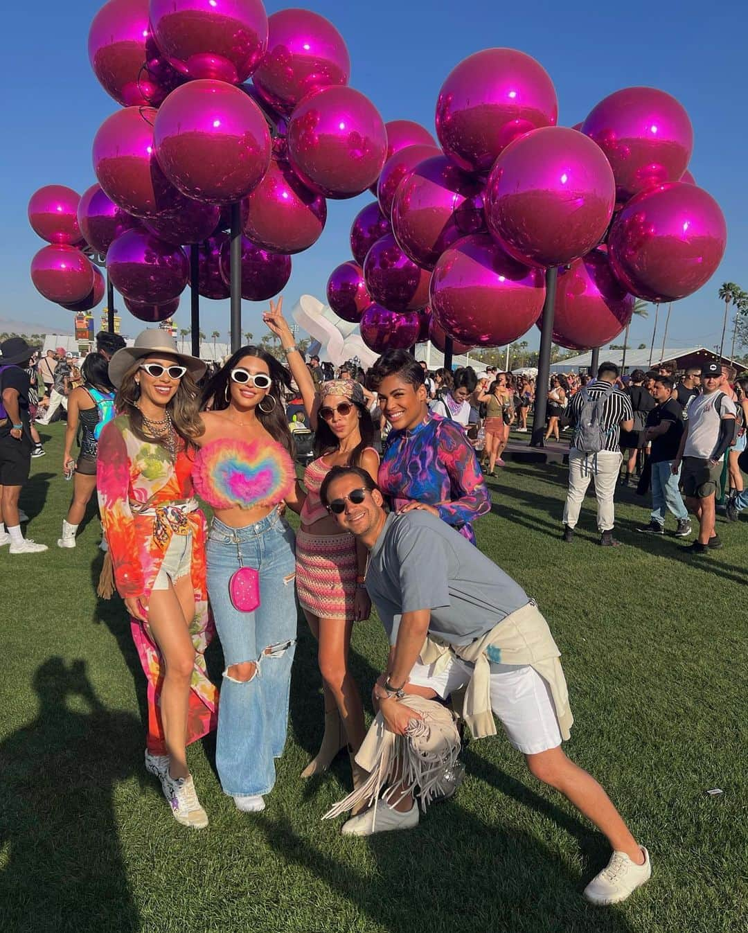 ヨランテ・ヴァン・カスベルヘンさんのインスタグラム写真 - (ヨランテ・ヴァン・カスベルヘンInstagram)「My first Coachella weekend! 💓💓💓💓💓💓💓💓💓💓💓💓💓💓 #Day1」4月18日 18時24分 - yolanthecabau