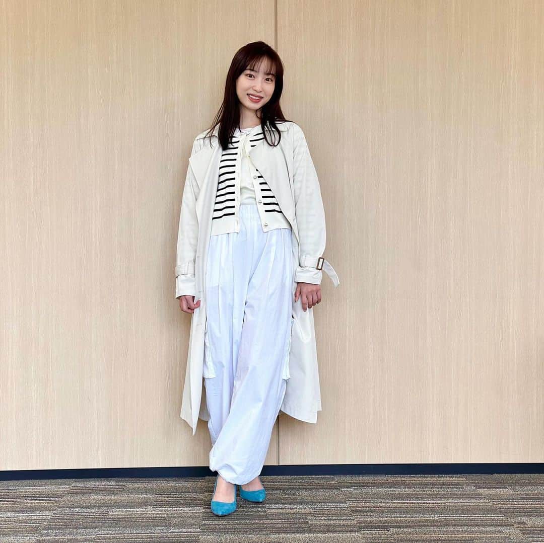 フジテレビ「めざましテレビ」さんのインスタグラム写真 - (フジテレビ「めざましテレビ」Instagram)「ファッション雑誌CanCamとコラボした お天気コーナー「きょう何着て行く？」 林佑香の毎日のコーデを紹介♪  4月18日（火） 【今日のコーデ】 ・コート[ベルト付き]→ @nanouniverse_official  1万3200円 ・アンサンブルニット→ @apuweiser_official  1万8700円 ・パンツ→ @collage.official  1万4300円 ・靴→ @kanematsu_official 2万5300円  ・イヤリング→ @anemone_official  2310円  【コーデのポイント】  この春トレンドのカーゴパンツ☀️今季はハリのある素材やクリアホワイトなどきれいめに使えるデザインが豊富で、デイリーに取り入れやすいのがうれしい🌸×ボーダーカーデで小粋なマリンルックに🐬  #めざましテレビ #きょう何着て行く？ #林佑香 #今日のコーデ #コーデ #CanCam #今日のファッション#ootd #きょう何着て行く？は月〜金朝6時22分ごろ放送📺 #ゆかちゃん #きれいめコーデ #きれいめカジュアル #大人コーデ #春コーデ #オフィスカジュアル #上品コーデ #アナウンサー衣装」4月18日 18時28分 - mezamashi.tv