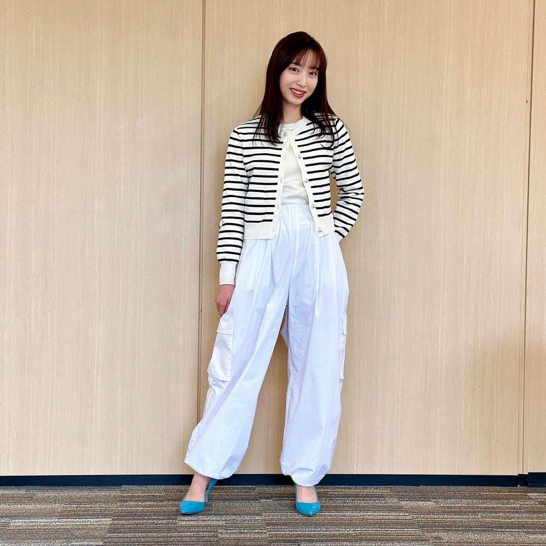 フジテレビ「めざましテレビ」さんのインスタグラム写真 - (フジテレビ「めざましテレビ」Instagram)「ファッション雑誌CanCamとコラボした お天気コーナー「きょう何着て行く？」 林佑香の毎日のコーデを紹介♪  4月18日（火） 【今日のコーデ】 ・コート[ベルト付き]→ @nanouniverse_official  1万3200円 ・アンサンブルニット→ @apuweiser_official  1万8700円 ・パンツ→ @collage.official  1万4300円 ・靴→ @kanematsu_official 2万5300円  ・イヤリング→ @anemone_official  2310円  【コーデのポイント】  この春トレンドのカーゴパンツ☀️今季はハリのある素材やクリアホワイトなどきれいめに使えるデザインが豊富で、デイリーに取り入れやすいのがうれしい🌸×ボーダーカーデで小粋なマリンルックに🐬  #めざましテレビ #きょう何着て行く？ #林佑香 #今日のコーデ #コーデ #CanCam #今日のファッション#ootd #きょう何着て行く？は月〜金朝6時22分ごろ放送📺 #ゆかちゃん #きれいめコーデ #きれいめカジュアル #大人コーデ #春コーデ #オフィスカジュアル #上品コーデ #アナウンサー衣装」4月18日 18時28分 - mezamashi.tv