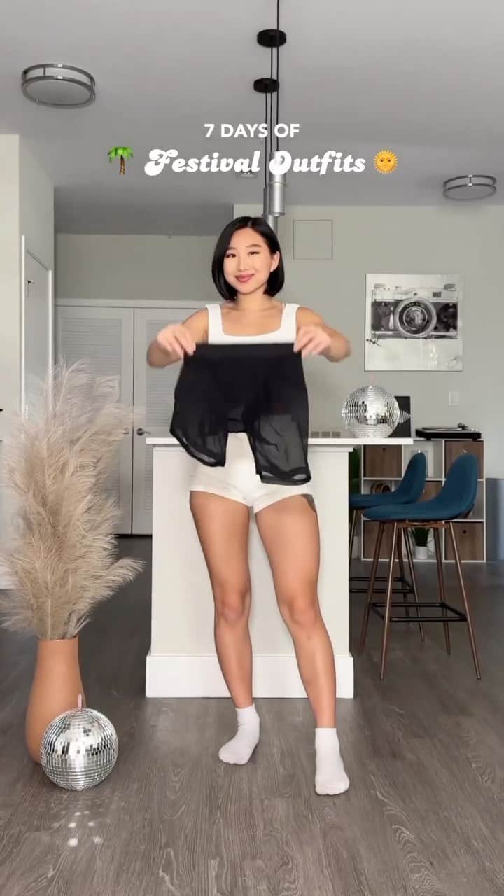 SHEINのインスタグラム：「Caught you checking us out 🏁😜 @vivacious.honey  🔎1930615 2043858 12566322 8186507  #SHEIN #SHEINforAll #SHEINstyle #fashion #chic #OOTD」