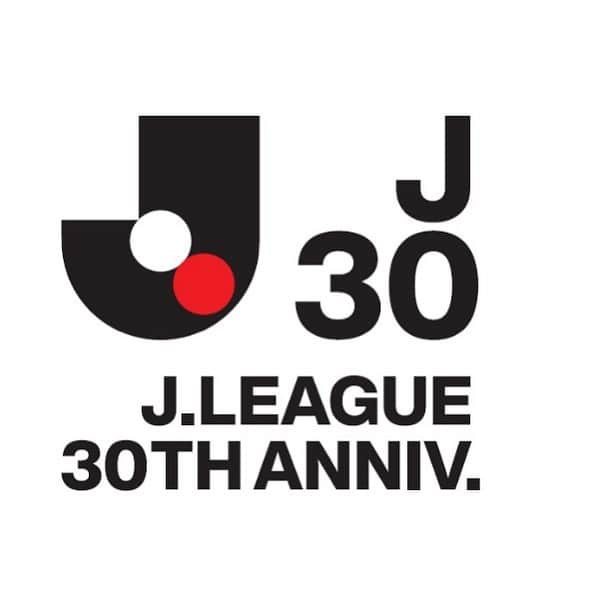 のインスタグラム：「この度Ｊリーグ30周年を記念したやばい曲ができました！5月14日に国立競技場でパフォーマンスさせていただきます！  楽しみに待っててください！  #Ｊリーグ #サッカー #Ｊリーグチップスめちゃたべてた #おいしい  以下詳細を載せておきます！  2023年5月14日(日)にＪリーグ30周年記念スペシャルマッチとして開催される「2023明治安田生命Ｊ１リーグ第13節 鹿島アントラーズvs. 名古屋グランパス」のオープニングセレモニーにてRADWIMPSのライブパフォーマンスが決定！ Ｊリーグ開幕30周年を記念し制作したアンセムを初披露します。  ※ライブパフォーマンスに関しては、雨天時中止になる場合がございます。予めご了承ください。 ※詳細はJリーグ公式サイトをご確認ください。  【Ｊリーグ30周年記念スペシャルマッチ】 2023明治安田生命Ｊ１リーグ 第13節 開催日：2023年5月14日(日) キックオフ：13:30 対戦カード：鹿島アントラーズvs. 名古屋グランパス スタジアム：国立競技場 ＴＶ放送/インターネット配信：NHK総合/DAZN ▼チケットの詳細はこちら https://www.jleague-ticket.jp/sales/perform/2307299/001  ▼Jリーグ公式サイト https://www.jleague.jp/」