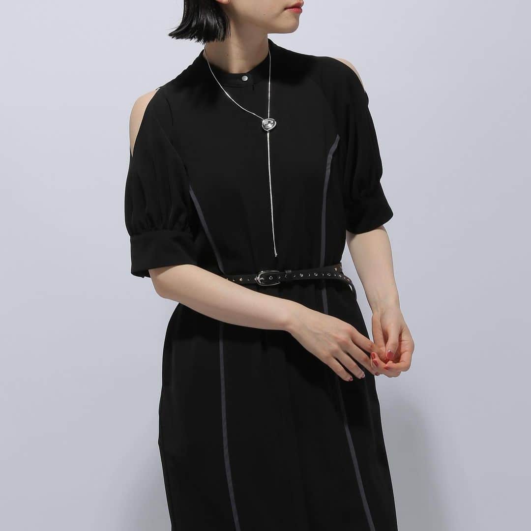ハレさんのインスタグラム写真 - (ハレInstagram)「⁡ ⁡ 【NEW ARRIVAL】 __ ⁡ カタアキストレートワンピース ¥14,300(tax in)  __ ⁡ ⁡ ⁡ ⁡ ⁡ #HARE #ハレ #HARELADIES #ハレレ #ワンピースコーデ #半袖ワンピース #夏ワンピース #シャツワンピース #シャツワンピースコーデ #モードファッション #モード系 #モード系ファッション #夏服コーデ #きれいめファッション」4月18日 19時05分 - hare_official