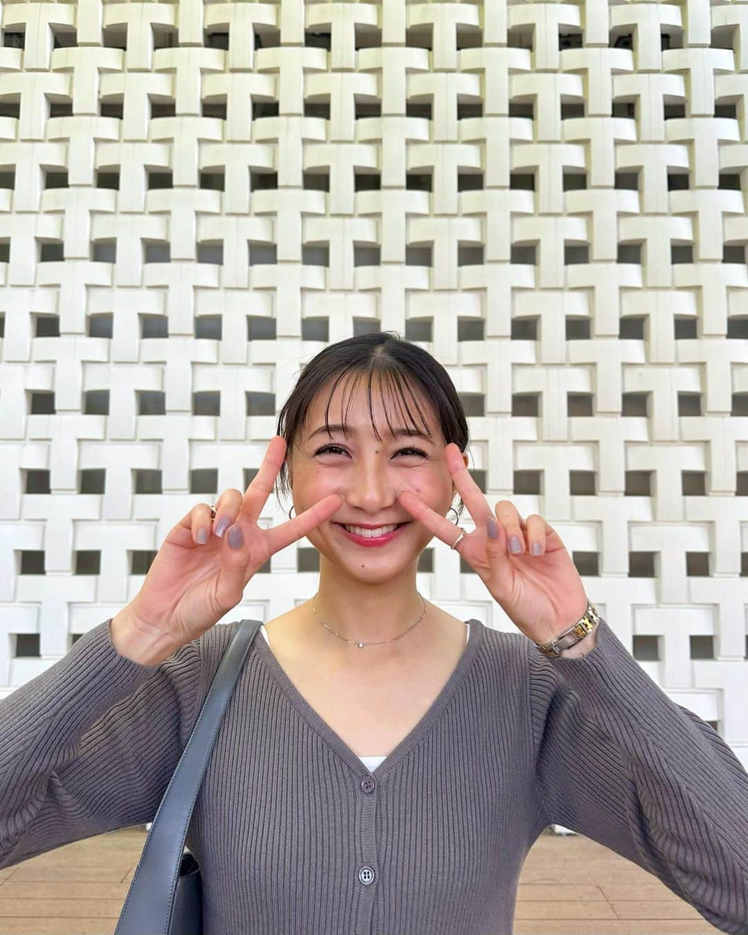 近藤夏子さんのインスタグラム写真 - (近藤夏子Instagram)「.  レースが何層も重なって 歩くとゆっくり揺れるチュールスカート🤍  小さい頃 ディズニープリンセスが着ていたチュールスカートに憧れて、私も欲しいとおねだりしていたな〜と思い出しました✨ 　  母とお散歩しながら色んな話をした日の私服です🐨 　  　 　 . #私服」4月18日 19時08分 - kondokako0804