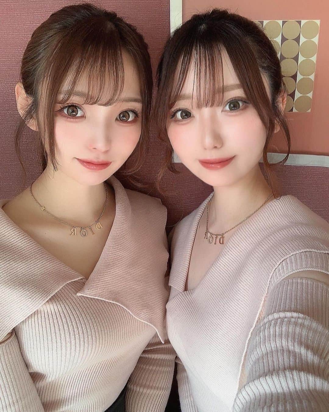 のインスタグラム：「かななちゅ🐶🐶 ・ ・ #かななちゅ　#ポニーテール　#サロンモデル　#撮影モデル　#双子コーデ」