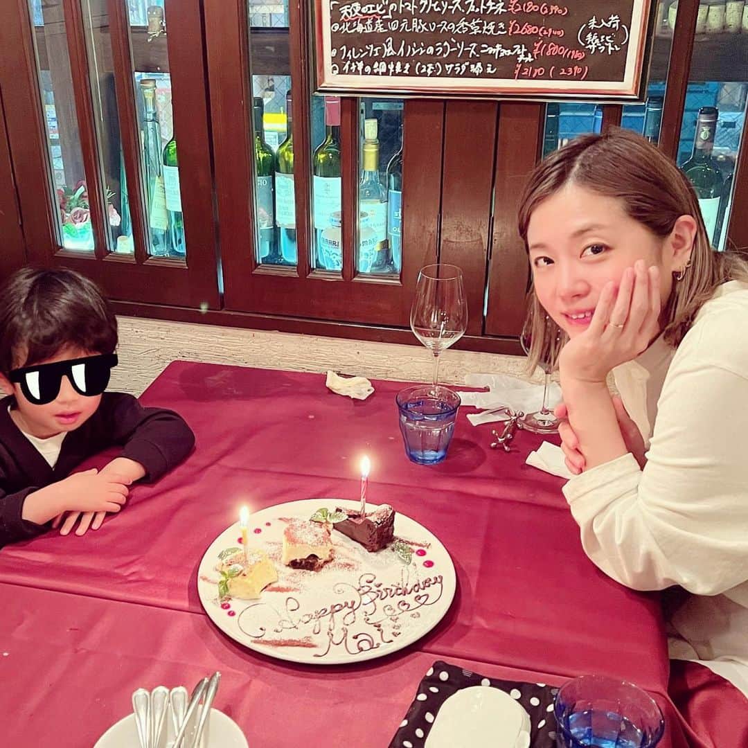 星村麻衣のインスタグラム：「お母さん、産んでくれてありがとう☺️🧡 2023.04.18🎂 #誕生日 #42歳」