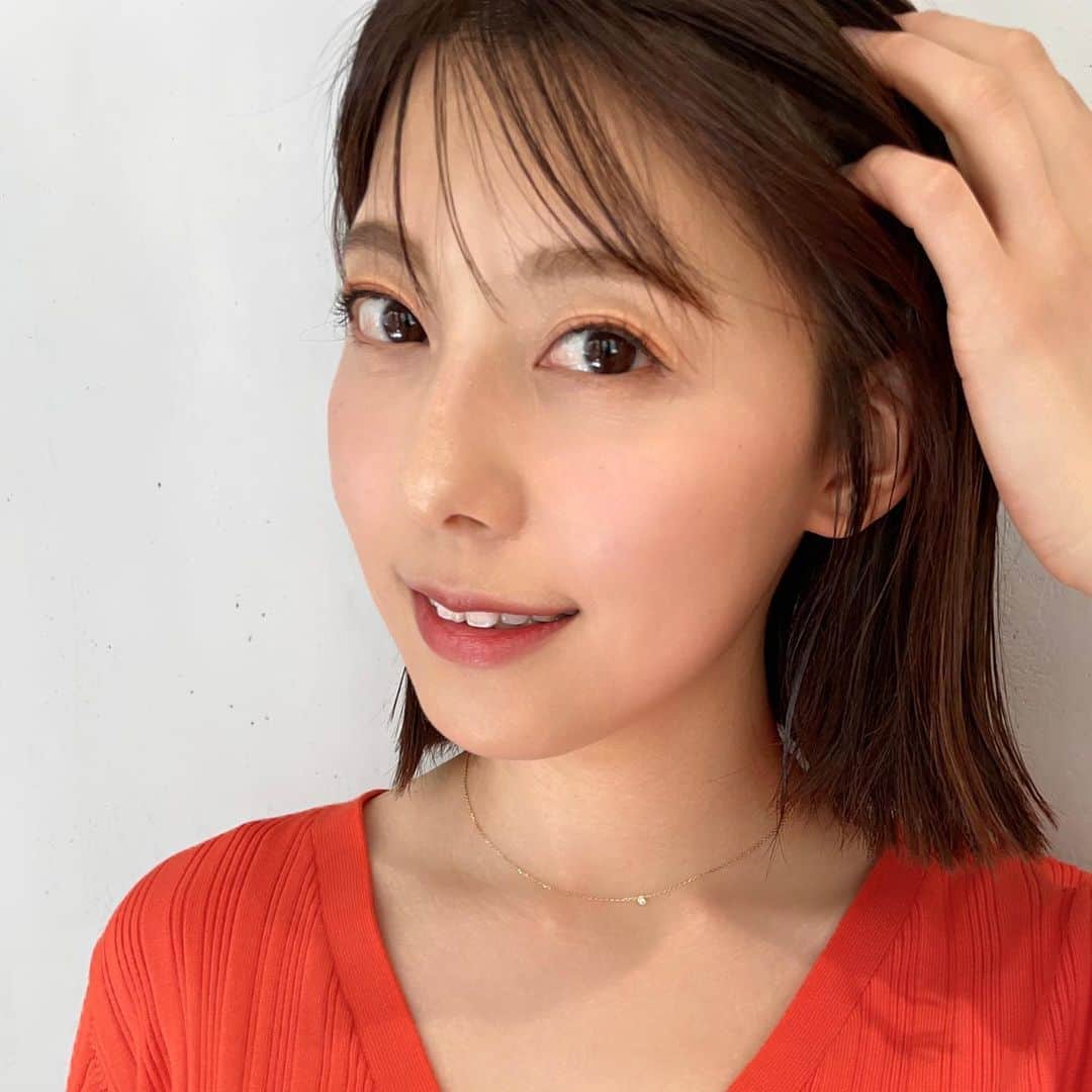 上村彩子さんのインスタグラム写真 - (上村彩子Instagram)「. . 🧡🧡🧡  うすーくですが、 久しぶりに前髪も作ってみました。 色味や長さもいかがでしょう？  #newhair」4月18日 20時13分 - saekokamimura