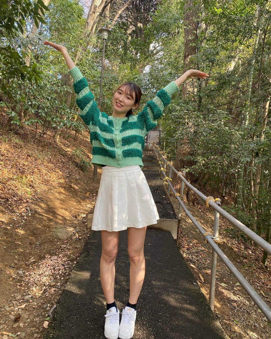 新田ゆうさんのインスタグラム写真 - (新田ゆうInstagram)「4/19（水） 25:20-25:26 テレビ朝日【全力坂】出演します。 次は、かみの坂走りました。笑笑  全力坂って階段もありなのー？笑笑 #全力坂」4月18日 21時02分 - yuu_nitta1018