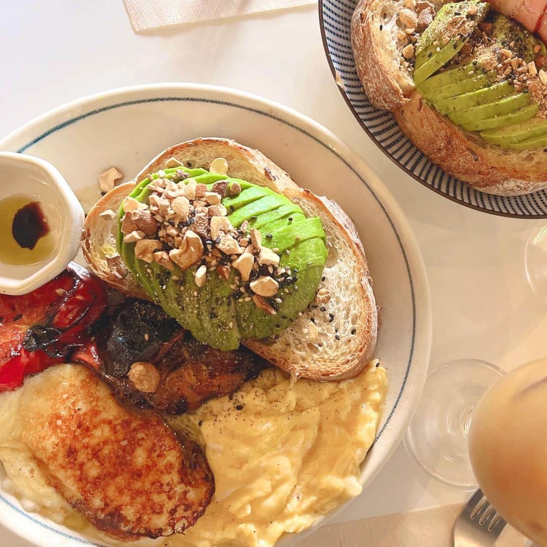 八角瑛子のインスタグラム：「ずっと行ってみたかったお店行けた日♡ 結構前だけど🥗🥐  @tractor_morning  #中目黒モーニング　#中目黒ランチ」