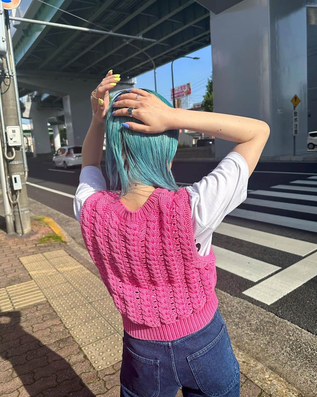 坂美来乃さんのインスタグラム写真 - (坂美来乃Instagram)「青くなりました🦕💘」4月18日 21時18分 - rockbq69