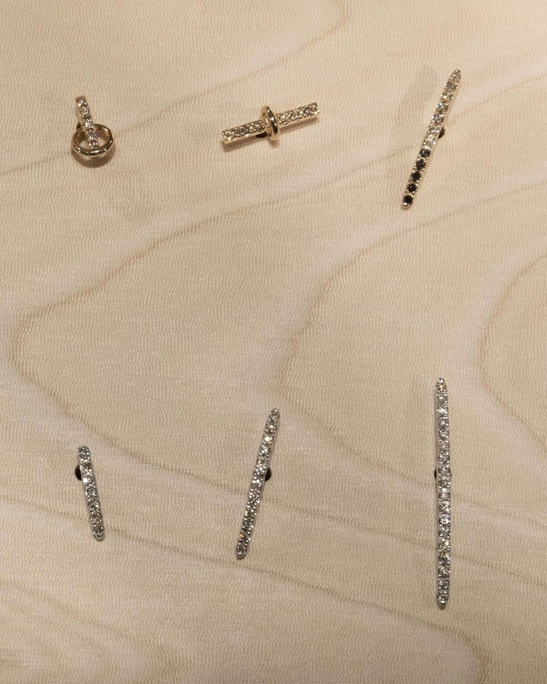 Hirotaka Jewelryのインスタグラム：「CORE COLLECTION #hirotakajewelry "Gossamer" White and Black Diamond Short Bar Earring "Trapeze" Diamond Bar Earring "Gossamer" Deco Small Diamond Earring with Small Hoop "Gossamer" Diamond Staple Earring "Gossamer" Diamond Short Bar Earring "Gossamer" Diamond Long Bar Earring」