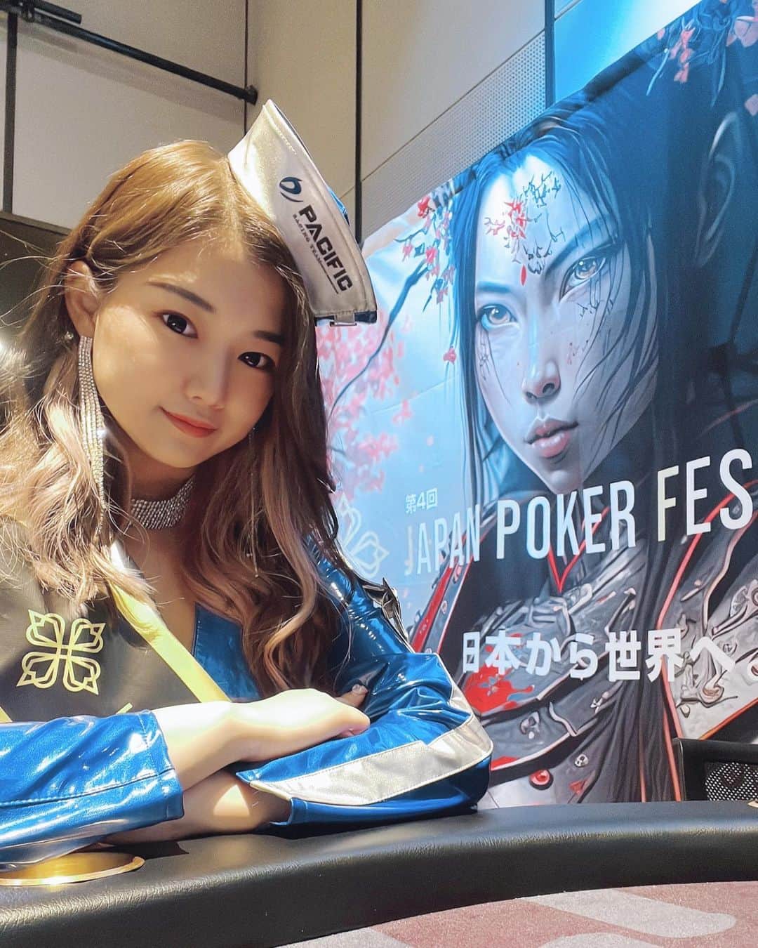藤高つばさのインスタグラム：「. ♠︎Poker Queen♣︎ @Japan Poker Festival . . パシフィックフェアリーズの コスチュームを着れるなんて...!!! めっちゃ嬉しかったぁ💙 . . #JAPANPOKERFESTIVAL #JPF #日本から世界へ  #poker #ポーカー #pokerqueen #ポーカークイーン」