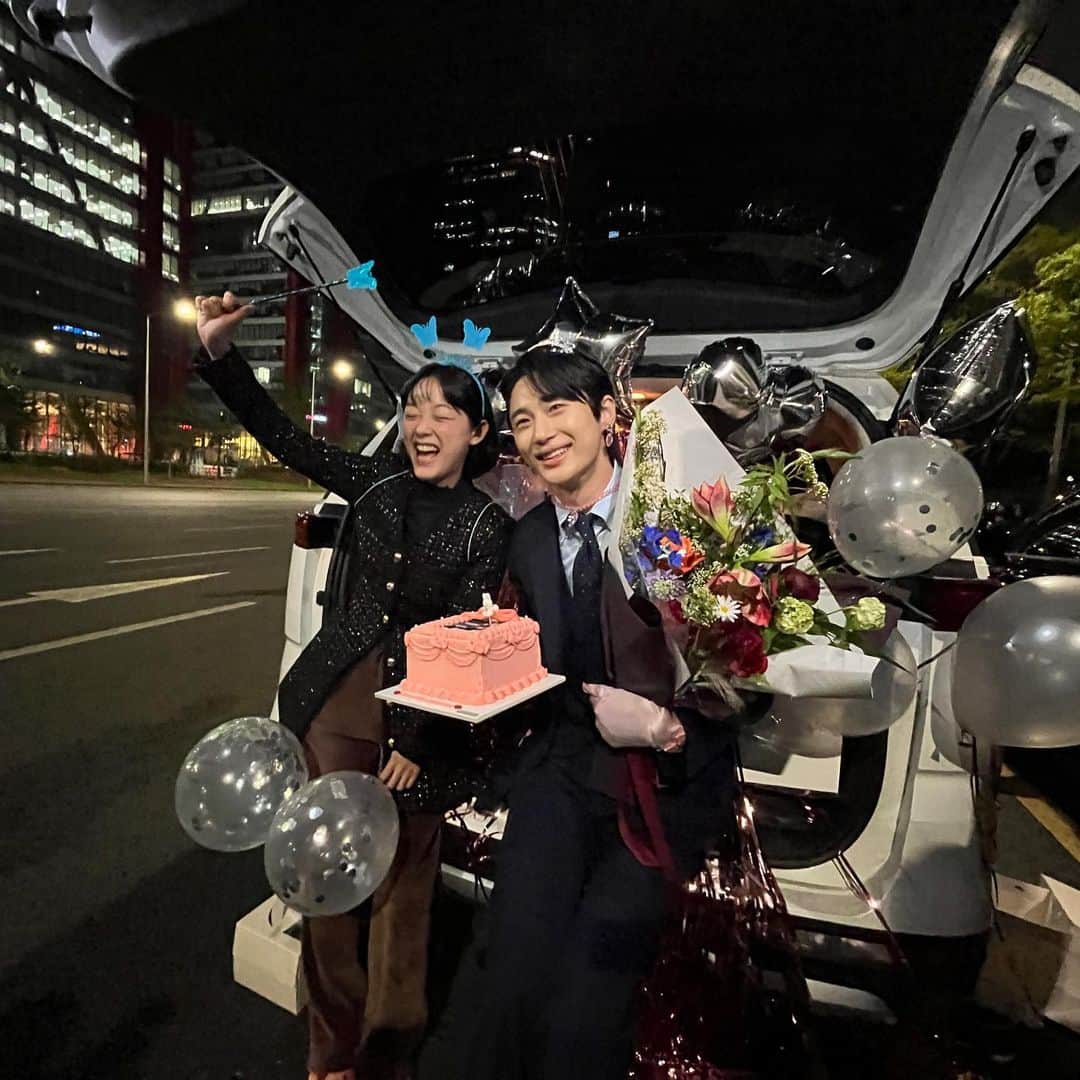 ビョン・ウソクさんのインスタグラム写真 - (ビョン・ウソクInstagram)「#힘쎈여자강남순 #류시오 ☺️」4月18日 21時52分 - byeonwooseok