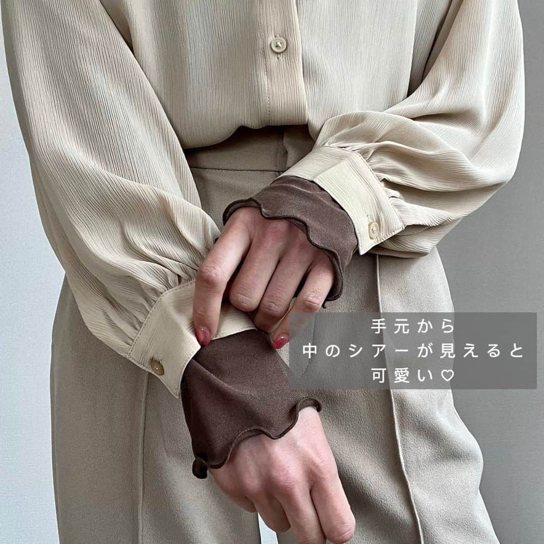 近藤美月さんのインスタグラム写真 - (近藤美月Instagram)「淡め🫧 重ね着コーデ🧸 ⁡ どのアイテムも淡色だから 重ねても可愛い🫧 ⁡ シアー素材は透け感が可愛いから 沢山買ってしまう🥺💭 ⁡ 先月からジムに通い始めたのに 中々続かなくて悩んでる🥹 誰か喝入れて〜！🦕𓈒 𓂂𓏸 ⁡ ⁡ ⁡ ⁡ ⁡ ⁡ ⁡ ⁡ ⁡  #gu #gu購入品 #gu購入品レポ #ジーユー #ジーユー購入品 #ジーユーコーデ #プチプラ高見えコーデ #アラサーファッション #1週間コーデ #着回し術 #ジーユー新作 #シアーシャツブラウス #ニットビスチェコーデ #淡色コーデ」4月18日 22時02分 - miittsuk
