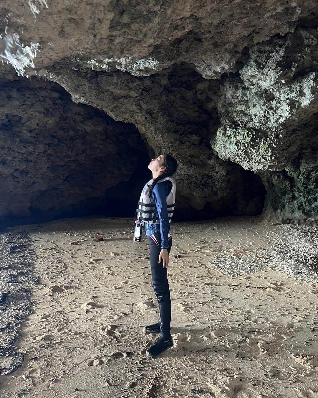 近藤千尋さんのインスタグラム写真 - (近藤千尋Instagram)「大好きなクラブメッド石垣での写真🤳💕 15キロを持ち上げたが重すぎた❤️笑  敷地内でじゅうぶんなクラブメッド！ 何回もリピートさせてもらってます🌺  今回は親友家族とだったので 子供達も嬉しそうでした🌈 あっという間の時間すぎて、、😂 弾丸旅幸せでした✈️👙  日常と離れてのリセット時間はとても大事だなぁ💕🌺」4月18日 22時01分 - chipichan.1215