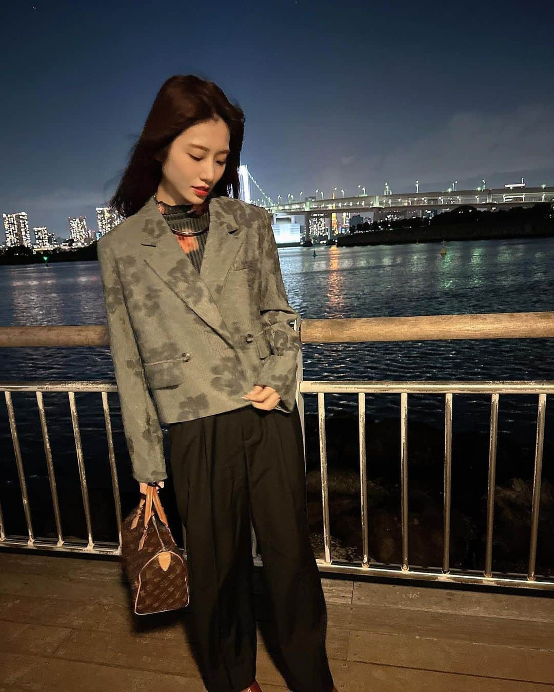 河北彩花さんのインスタグラム写真 - (河北彩花Instagram)「⁡ ⁡ 一昨日お台場に行った時の𓂃𓈒𓏸︎︎︎︎ ❤︎ ⁡ ⁡ お友達がちょこっと撮ってくれました📸🤍  この日の私服は少し大人っぽい かっこいい感じにしました🤍     #休日コーデ  #さいかのしふく」4月18日 21時56分 - saika_kawakita__official