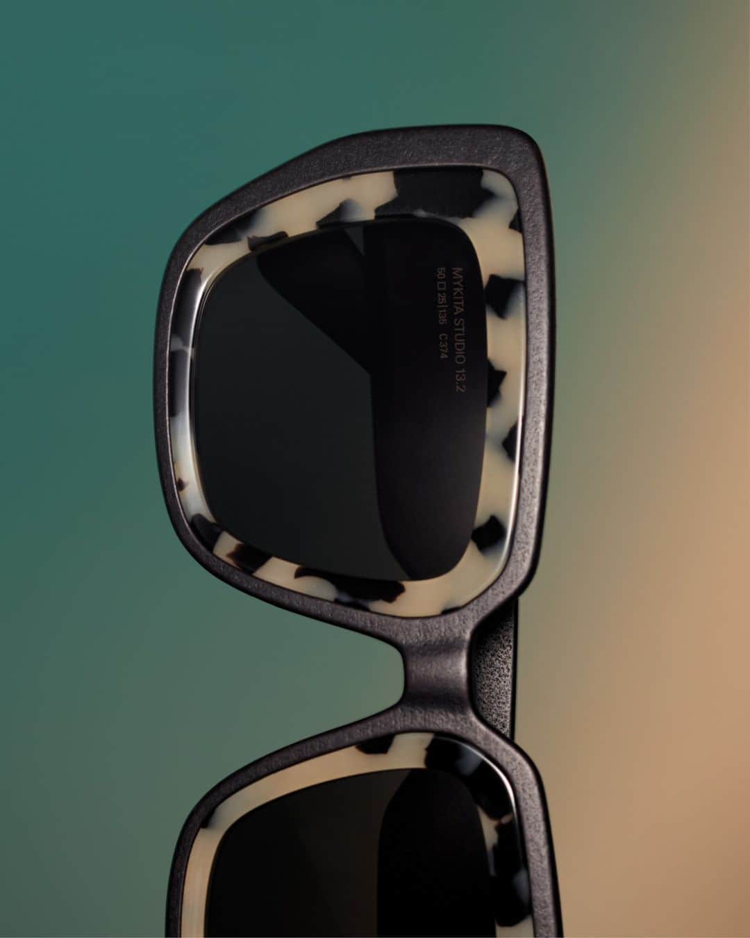 MYKITAのインスタグラム：「Rich balanced blend – STUDIO 13.2 in Pitch Black/Creamy Cookie with Terra Solid lenses.  Explore our curated online selection of statement sunglasses via link in bio.」
