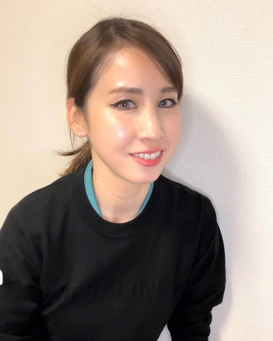 桒原えりかのインスタグラム：「今日は1日撮影で こんなメイクしてもらいましたー💓  本当楽しかったなぁぁ  みなさんにも 近いうち何の撮影だったか 報告できると思います♪  撮影関係者のみなさま 本当に楽しい撮影をありがとうございました！  #女子プロゴルファー #ゴルフ」