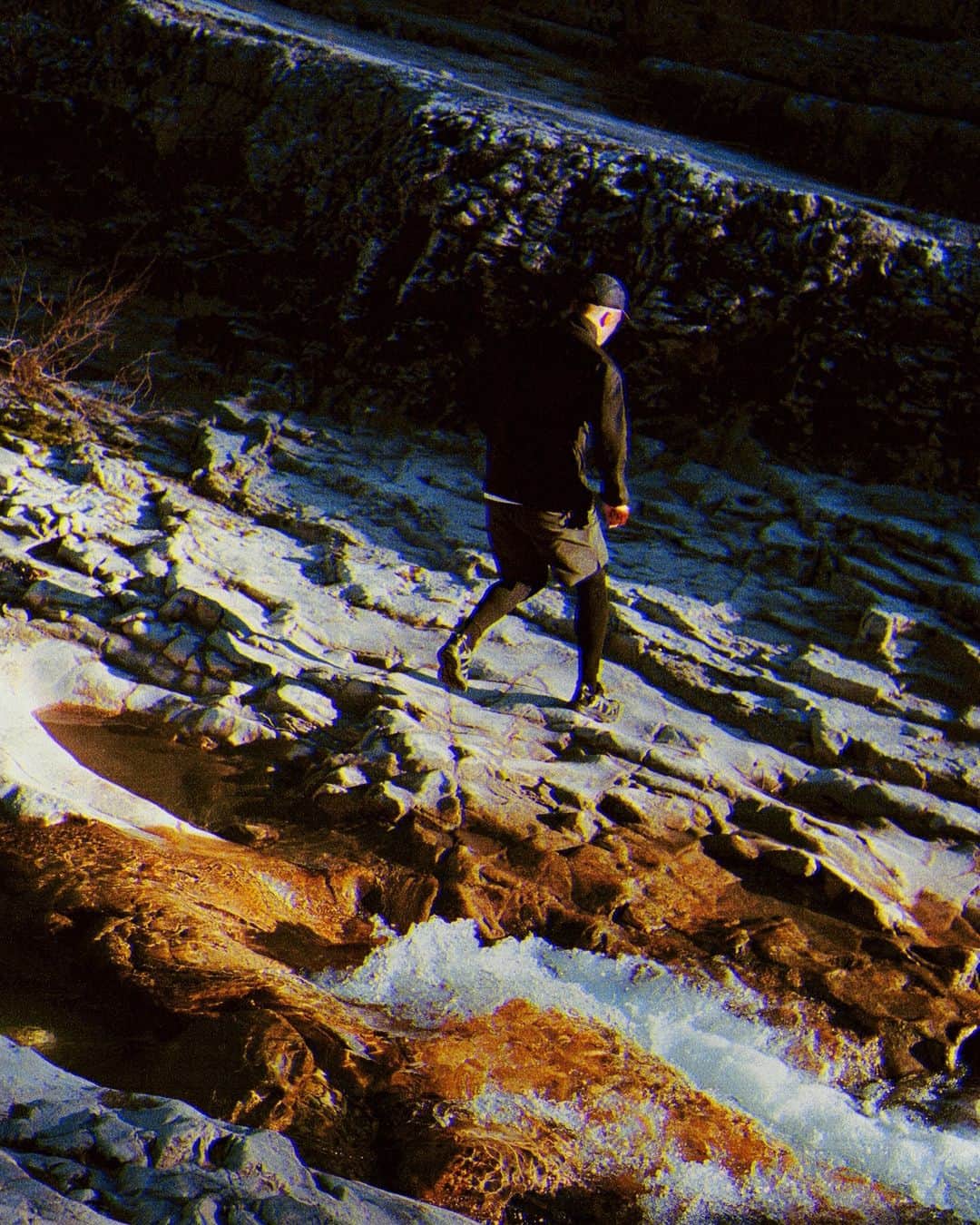 のインスタグラム：「Gramicci & Salomon⁠ ⁠ Available on Gramicci.com, Gramicci.jp and at selected retailers worldwide, April 20th.⁠ ⁠ Art direction & Photography @nicolas_poillot⁠ Video @lorsbach_⁠ Music @pens_29」
