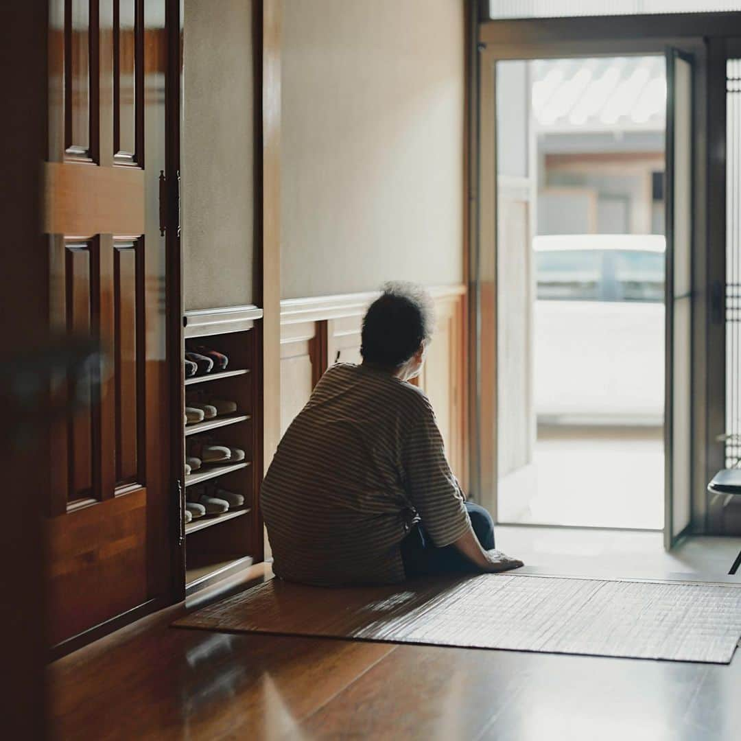 濱田英明さんのインスタグラム写真 - (濱田英明Instagram)「Grandmother, 2014-2023 #pentax67  *She's 100 years old and still alive.」4月18日 22時31分 - hamadahideaki