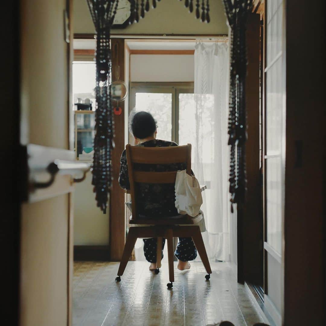 濱田英明さんのインスタグラム写真 - (濱田英明Instagram)「Grandmother, 2014-2023 #pentax67  *She's 100 years old and still alive.」4月18日 22時31分 - hamadahideaki