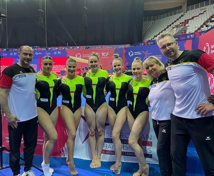 エリザベト・ザイツさんのインスタグラム写真 - (エリザベト・ザイツInstagram)「TEAM 🇩🇪  European Championships Antalya 2023 😎   #team #oneteamonedream #us #teamgermany #teamworkmakesthedreamwork #eliseitz #gymnastics #nationalteam」4月18日 22時42分 - seitzeli