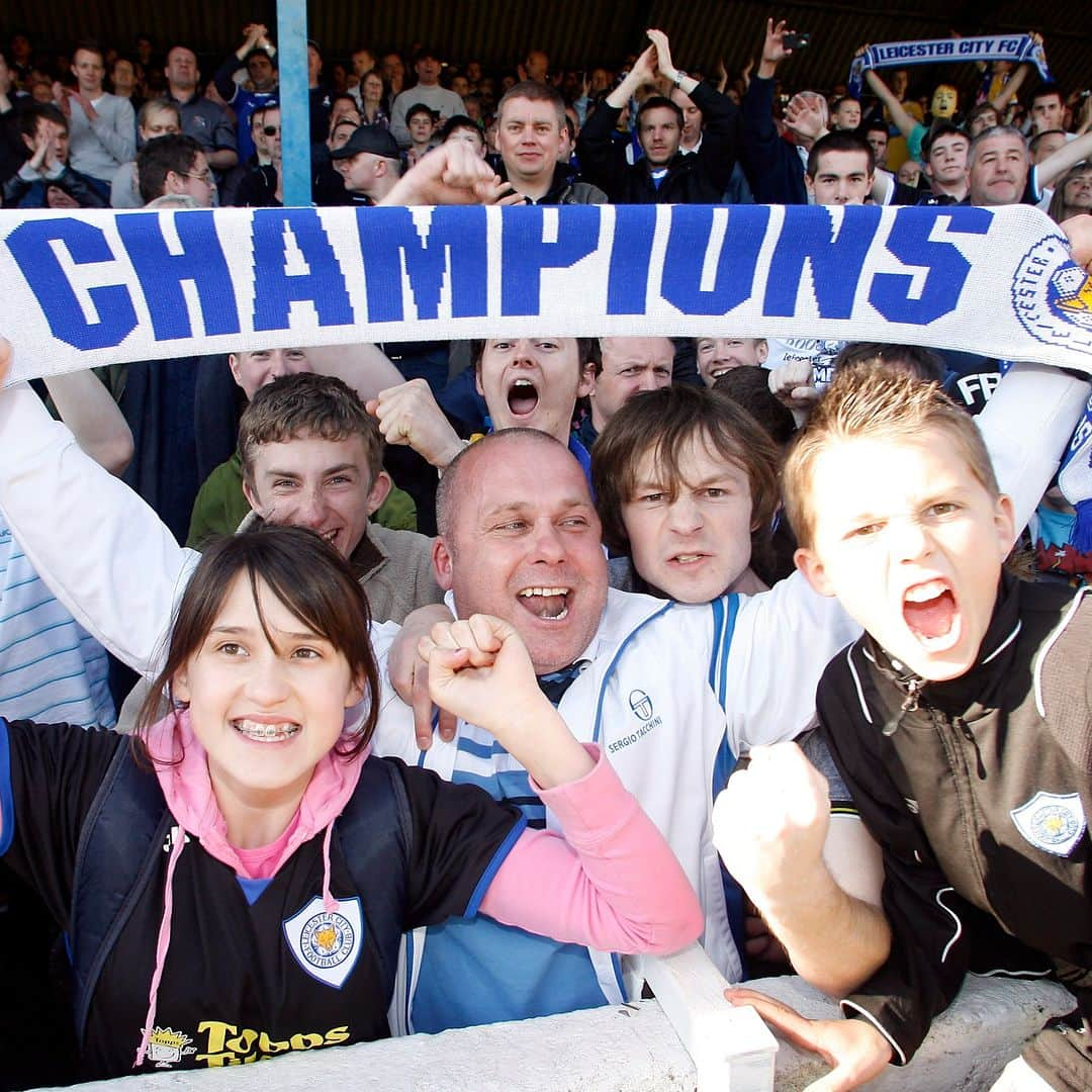 レスター・シティFCさんのインスタグラム写真 - (レスター・シティFCInstagram)「League 1 title-winning memories 🥳」4月18日 22時55分 - lcfc