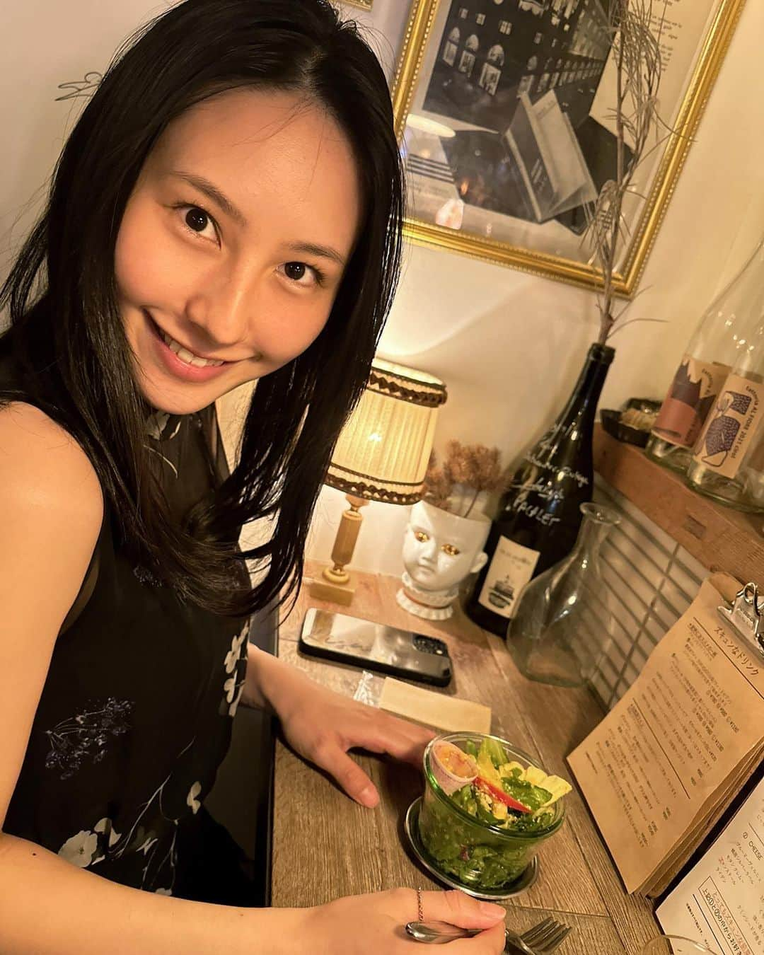 里彩さんのインスタグラム写真 - (里彩Instagram)「下北沢ってオシャレなお店多いよね🥺もっと開拓したいな〜 ここのお店はとっても可愛い名前+お料理全部美味しかったから忘れない💘  #下北沢 #下北沢グルメ #胃袋にズキュン #ワイン好きな人と繋がりたい」4月18日 22時47分 - risa_gram611