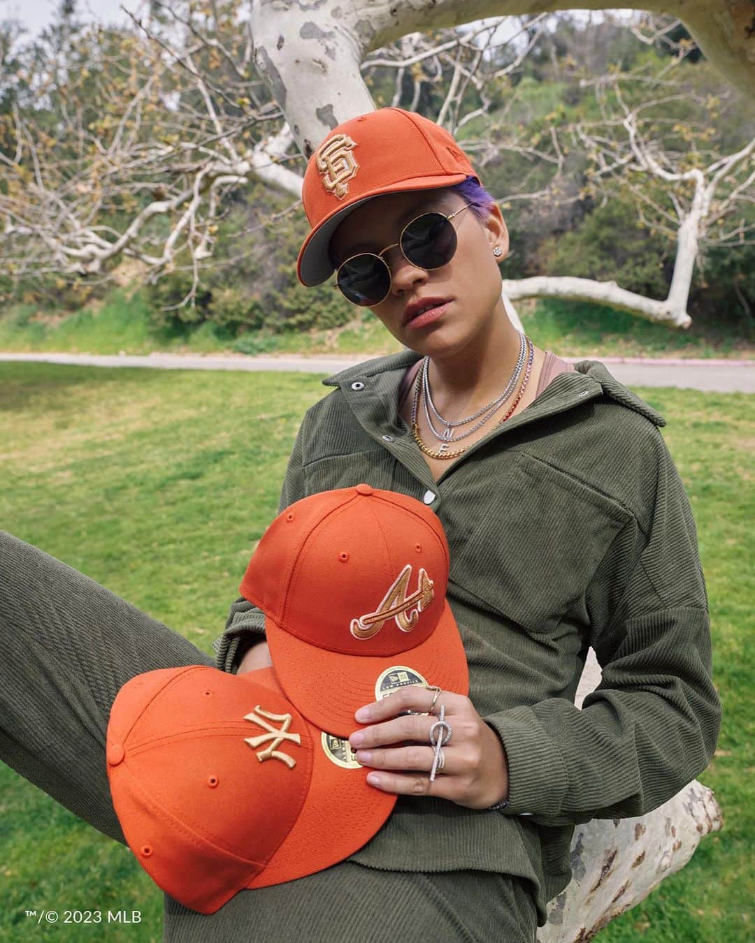 ニューエラ・キャップのインスタグラム：「We’re all on the same team when it comes to planet earth. The Green Collection features headwear made with REPREVE recycled yarn so you can look good and feel good this Earth Day, available now in select MLB, NFL, and NBA teams at New Era Cap.」