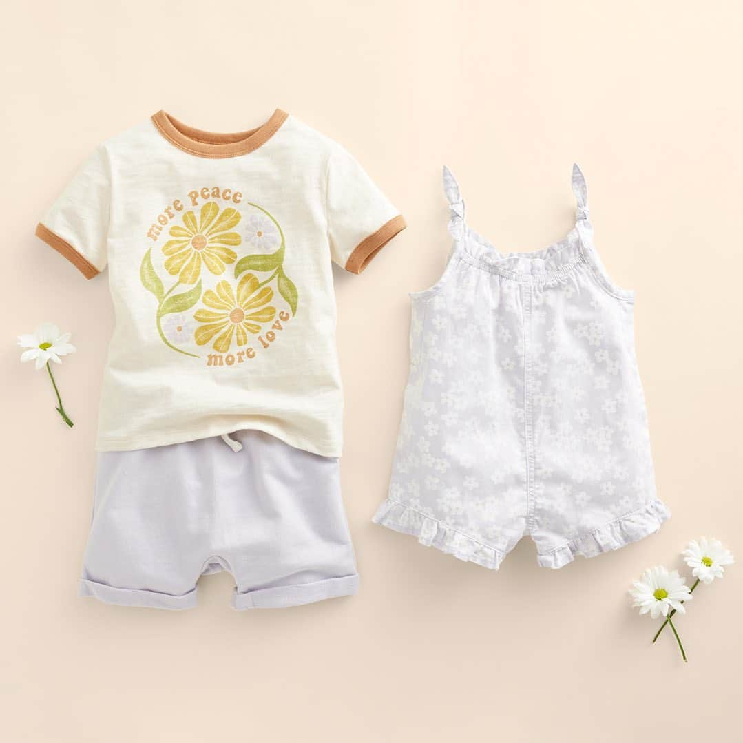 ロック&リパブリックのインスタグラム：「Cute-as-can-be styles for warmer weather are here! 🌼 Tap to shop Little Co. by Lauren Conrad.」