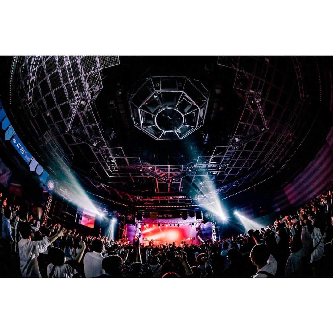 飯田瑞規のインスタグラム：「・  cinemastaff主催OOPARTS2023 無事終わりました。 改めて出演してくれたアーティスト、現地実行委員の方々、ボランティアの方々、協賛してくれたお店の方々、川島先生、水野先生、my young animal山口さん、cinemastaffのスタッフチーム、ジェイルハウス、見にきてくれたあなたと、メンバー、関わってくれた全ての人に感謝と敬意を。  もうあとは全て俺らのライブで伝えたつもり。  またライブハウスで会いましょう。最高だったよ‼︎  沢山写真あるから今週ちょこちょこ載せていくね。  #cinemastaff #ooparts2023   📸　@fujiitaku」