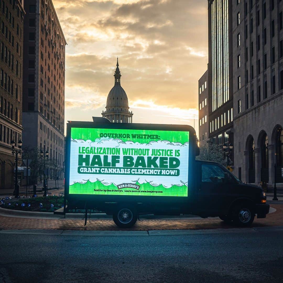 Ben & Jerry'sさんのインスタグラム写真 - (Ben & Jerry'sInstagram)「Tell your governor that legalization without justice is HALF BAKED! This #420, we're supporting the ~150K Michiganders still serving time for cannabis-related offenses. Take action now at the link in our bio!」4月18日 23時02分 - benandjerrys