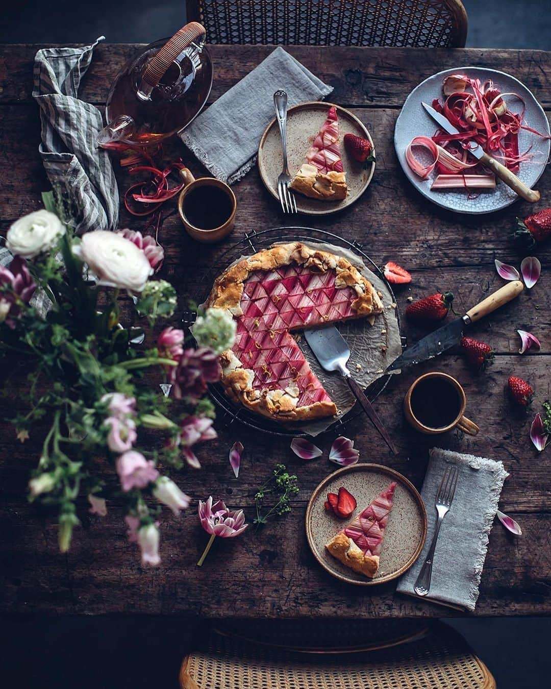 Our Food Storiesさんのインスタグラム写真 - (Our Food StoriesInstagram)「More photos of this delicious gluten-free rhubarb galette. We already saw the first rhubarb in the organic supermarket and can‘t wait to make this tasty galette again 😋 Get the recipe on the blog, link is in profile. #ourfoodstories  ____ #rhubarbcake #rhubarbgalette #rhabarberkuchen #rhabarberliebe #backenmachtglücklich #bakinglove #cakerecipe #cakerecipes #glutenfri #glutenfreebaking #glutenfreefood #glutenfrei #glutenfreibacken #foodstyling #foodphotographer #onthetable」4月18日 23時06分 - _foodstories_