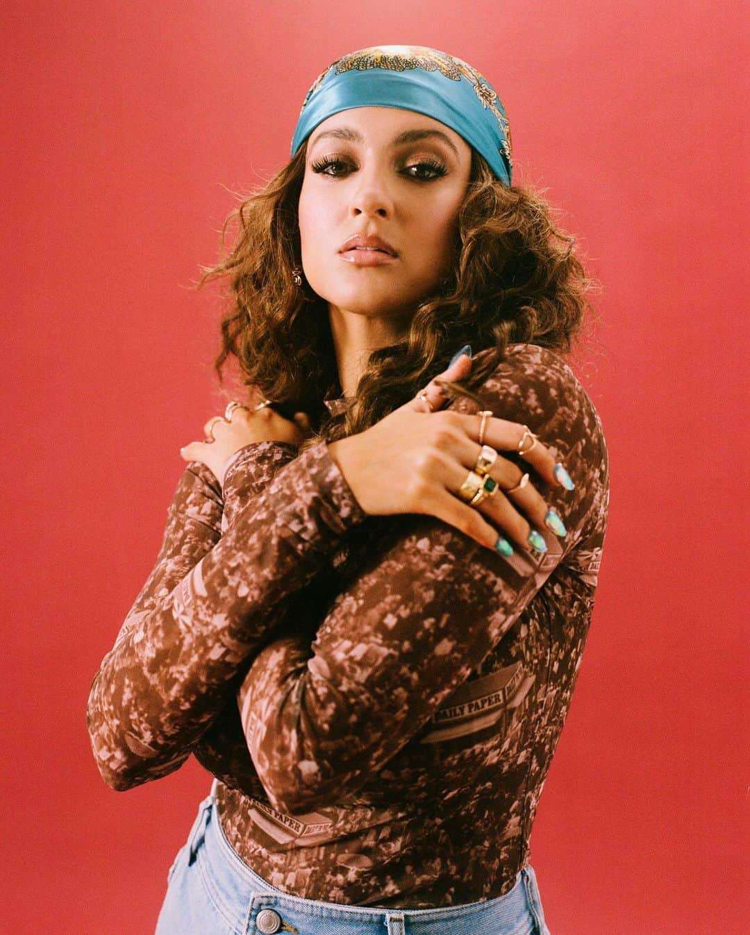 トーライ・ケリーのインスタグラム：「so save me your love till the sun runs out, i’ll place you above till i’m underground」