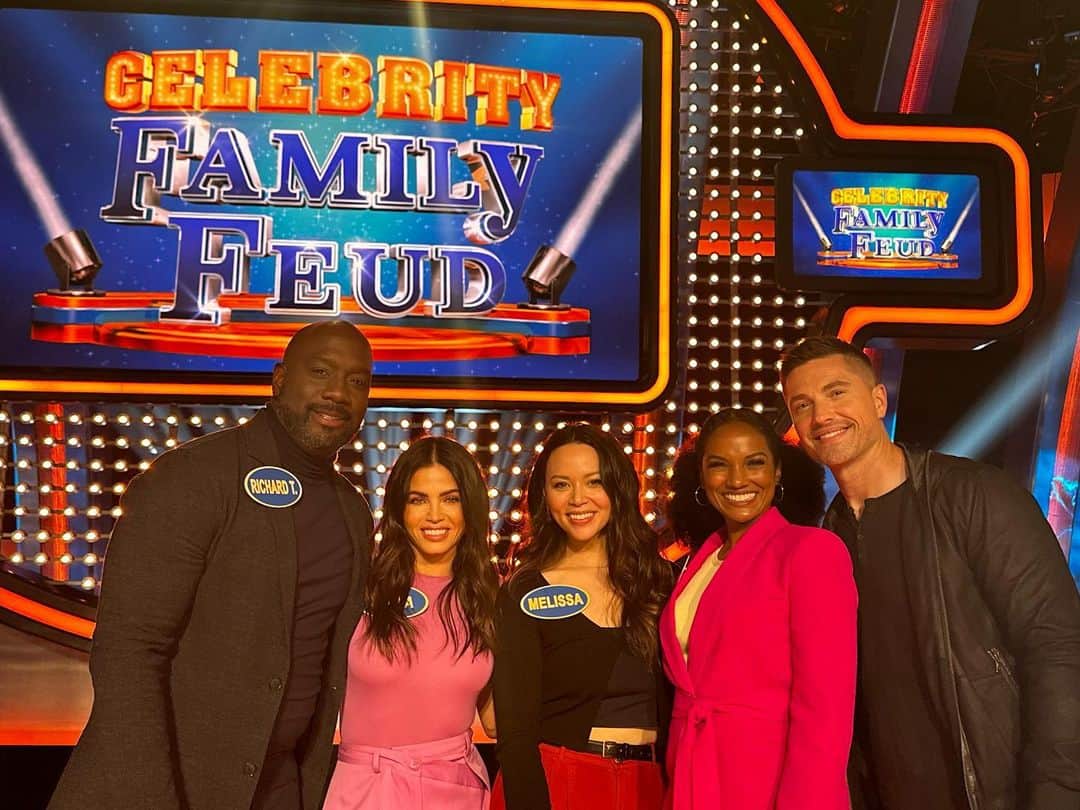 エリック・ウィンターのインスタグラム：「Had an awesome day celebrating our season 6 pick up with this crew playing @familyfeudabc against @therookiefeds Rookie fans, you are going to love this episode! I also had the best fan in the audience supporting us! @sebitennis ❤️👮🏼‍♂️ #letsgo #therookie #celebrityfamilyfeud」