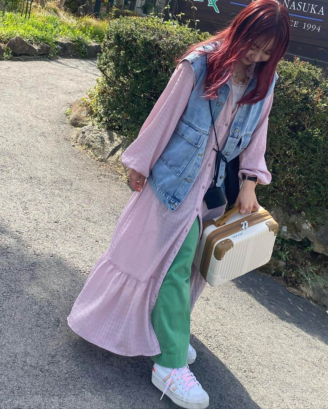 村田えれなのインスタグラム：「半日だけ栃木に行って有意義に遊びました🎈 数日前🥰  #春コーデ #ファッション  #重ね着 #ootd じゃないけど笑」