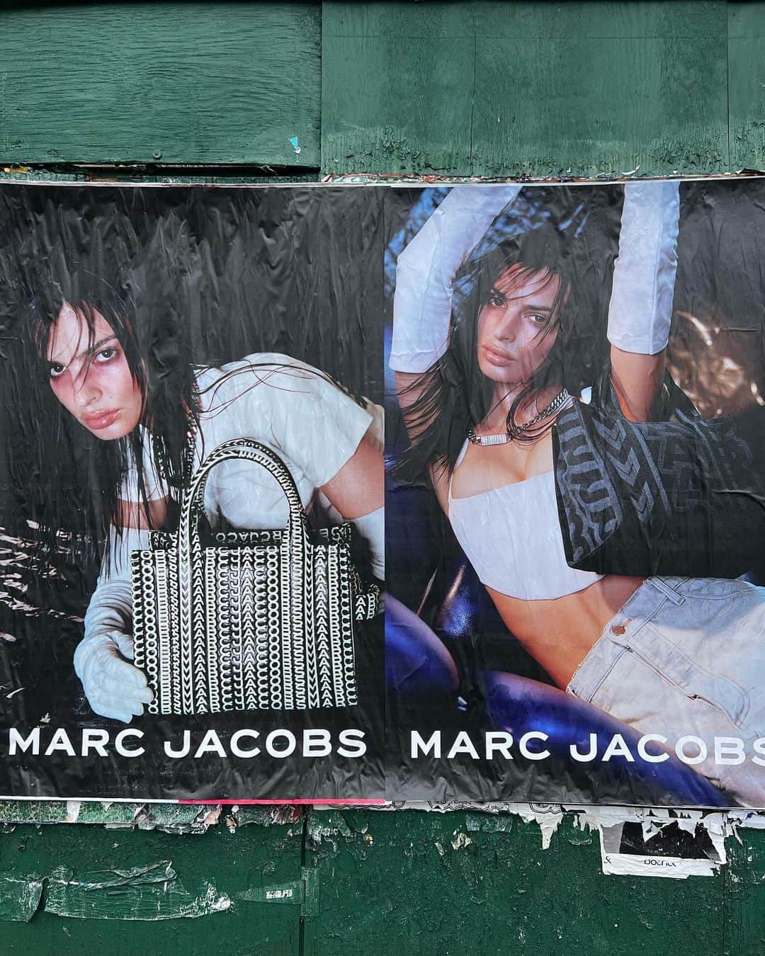 エミリー・ラタコウスキーのインスタグラム：「@marcjacobs SS23 by @harleyweir   (swipe to see Colombo)」