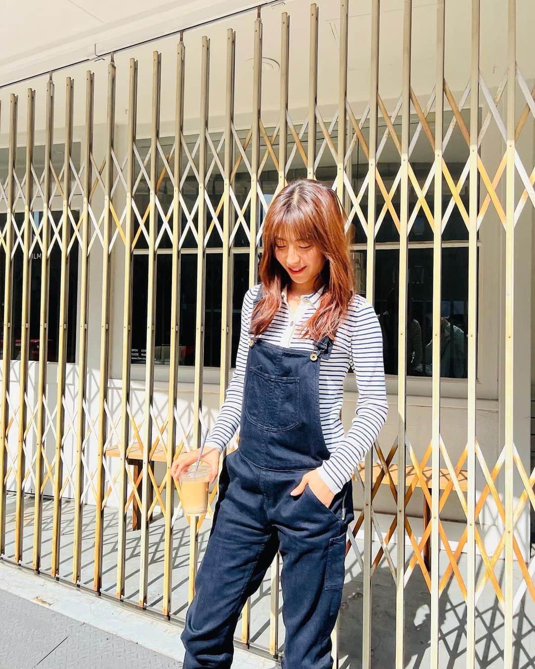 瀧本美織のインスタグラム：「オーバーオールが好き🖤   #私服」