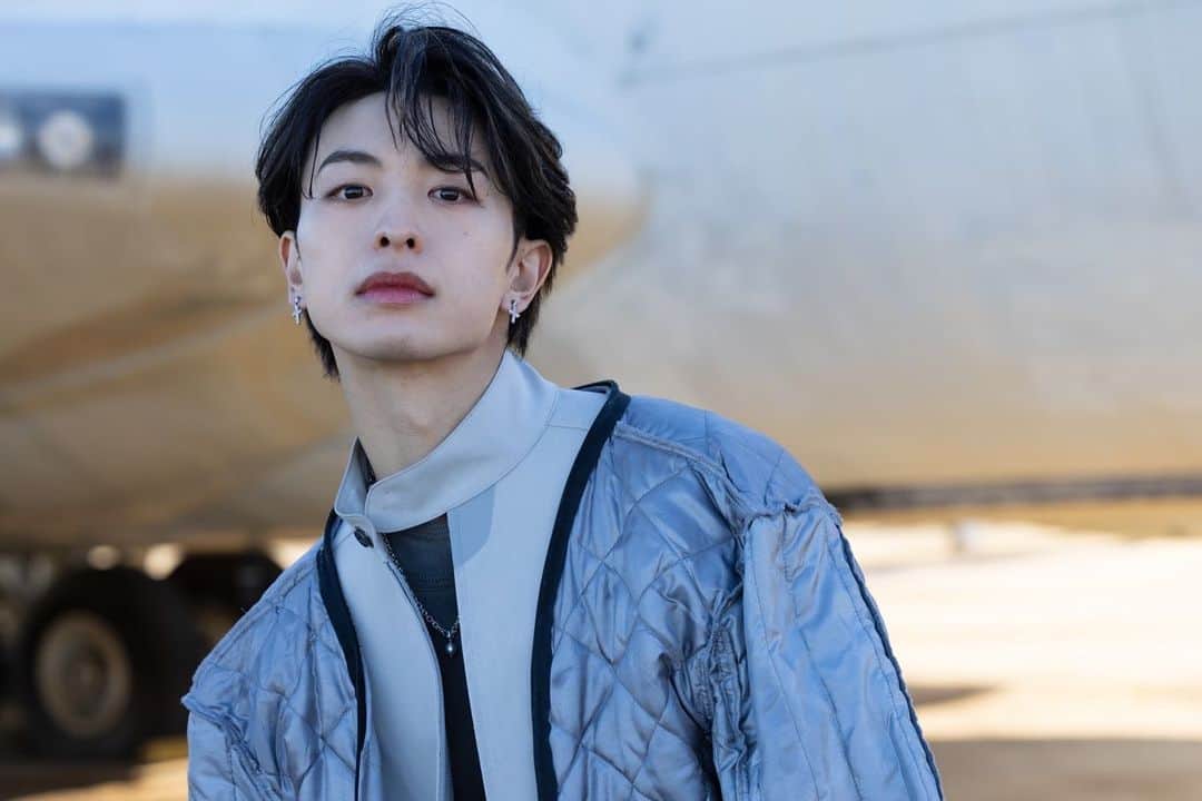 木村慧人のインスタグラム：「"PANORAMA JET" 本日発売日です✨  このシングルに 僕らの想いが たくさん詰まってます。  たくさんの方に 届きますように🙇‍♂️」
