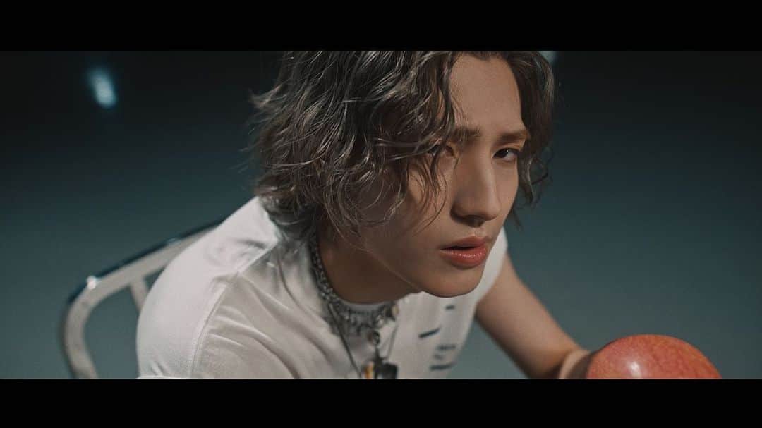 JYPエンターテインメントのインスタグラム：「⠀  Xdinary Heroes  😈"Freakin' Bad" M/V Teaser 1  ALBUM RELEASE🔽 2023.04.26 6PM (KST) 🔒3rd Mini Album <Deadlock>   #XdinaryHeroes #엑스디너리히어로즈 #Deadlock #FreakinBad #WE_ARE_ALL_HEROES #JYP」